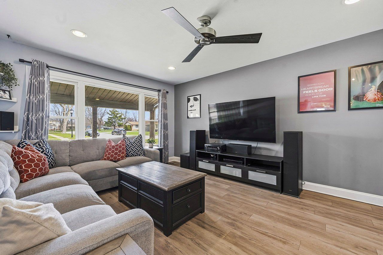 441 Walnut Ln Elk Grove Village, IL 60007 - Thumbnail 5