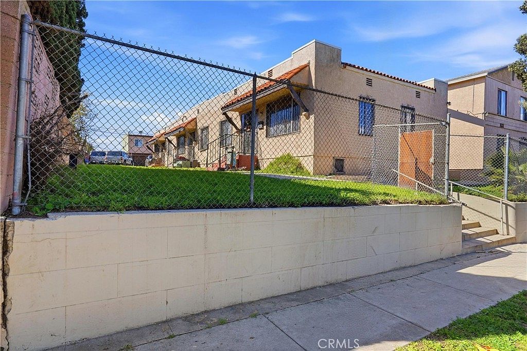 11143 Van Buren Ave Los Angeles, CA 90044 - Thumbnail 5