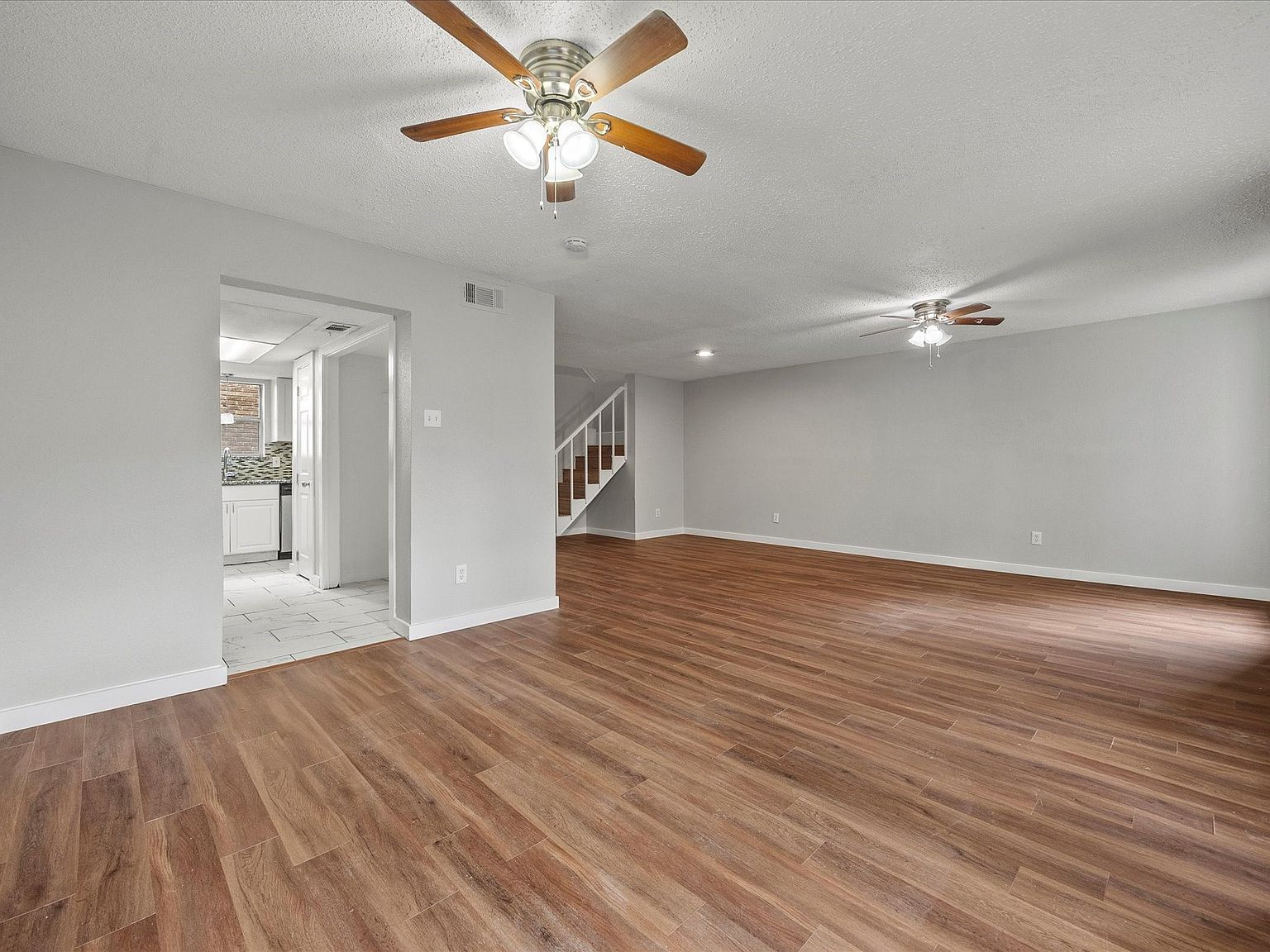 3022 Eastpark Dr Garland, TX 75044 - Thumbnail 5