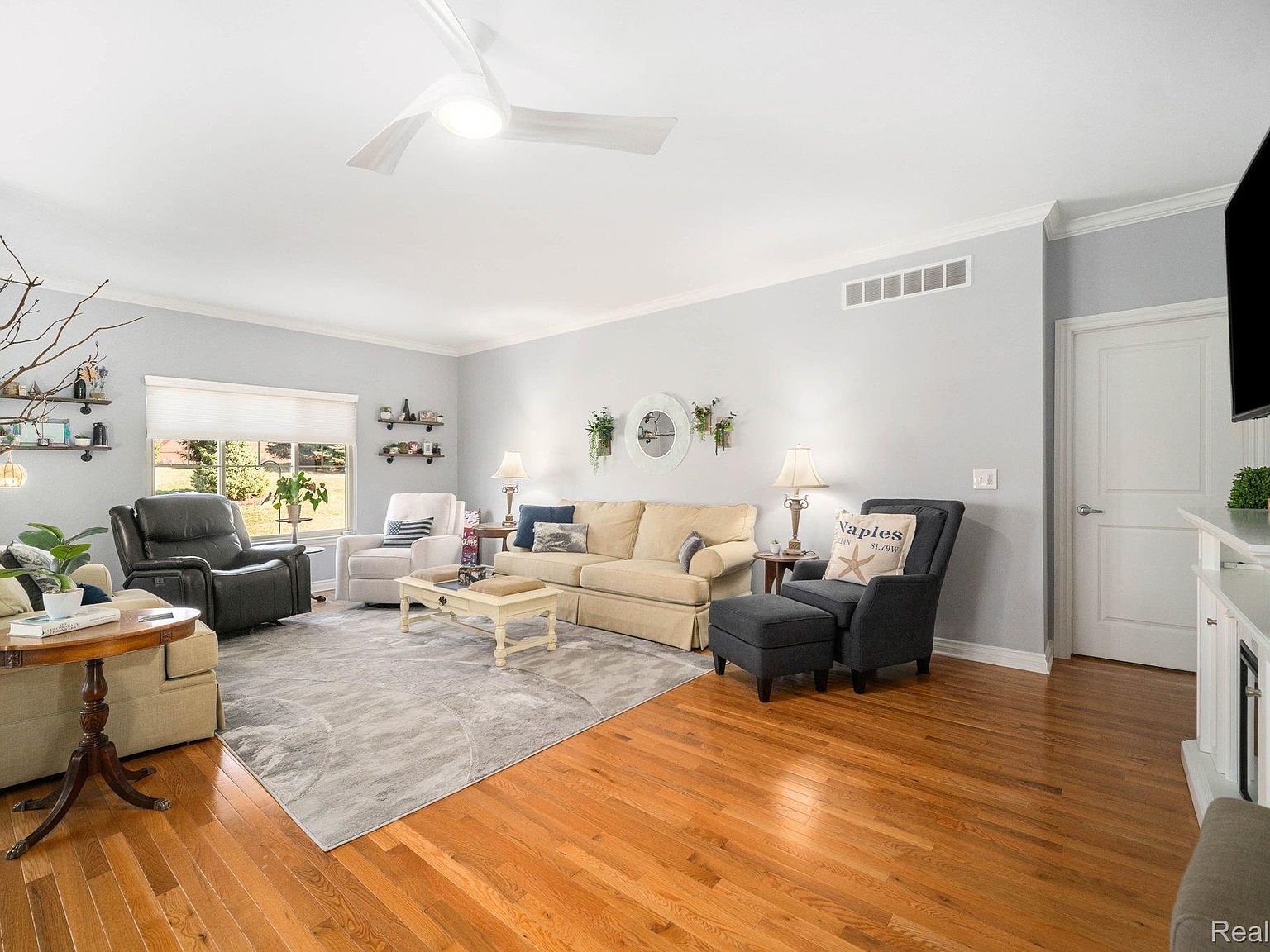 237 Victoria Dr Dexter, MI 48130 - Thumbnail 5