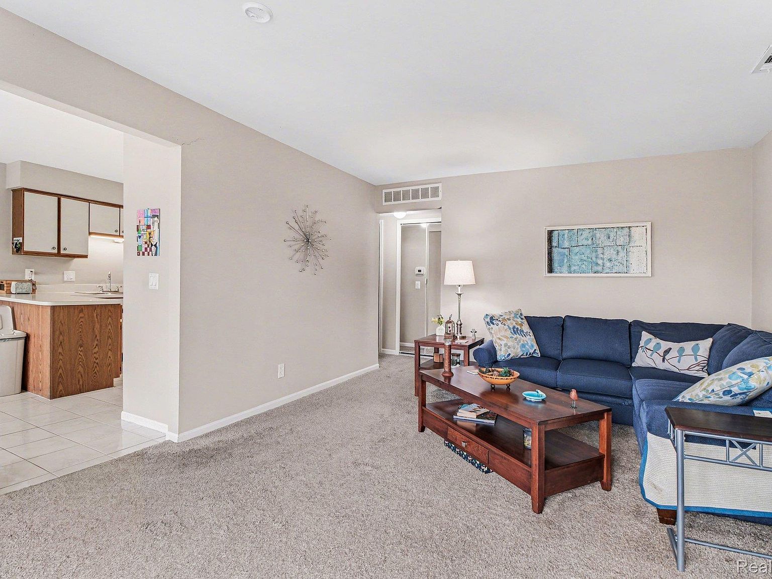 946 Country Club Dr Saint Clair Shores, MI 48082 - Thumbnail 5