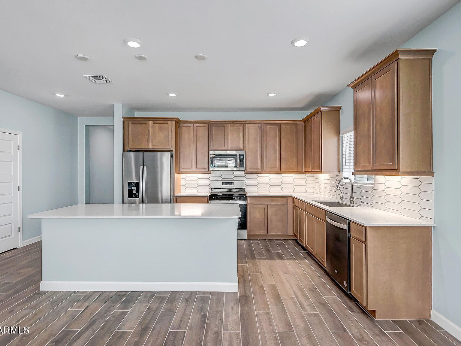 15896 W Desert Hollow Dr Surprise, AZ 85387 - Thumbnail 5