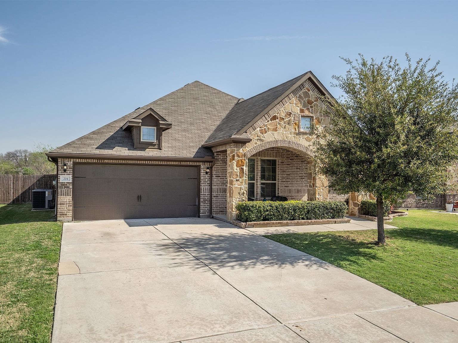 204 Ovaletta Dr Justin, TX 76247 - Thumbnail 5