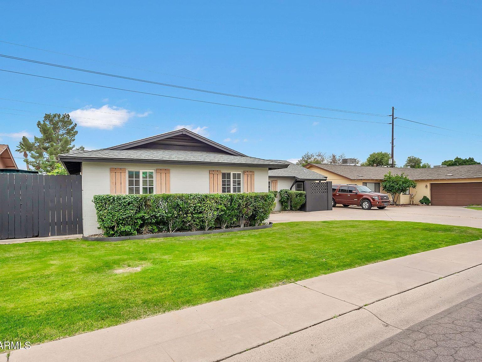 8631 E Plaza Ave Scottsdale, AZ 85250 - Thumbnail 5