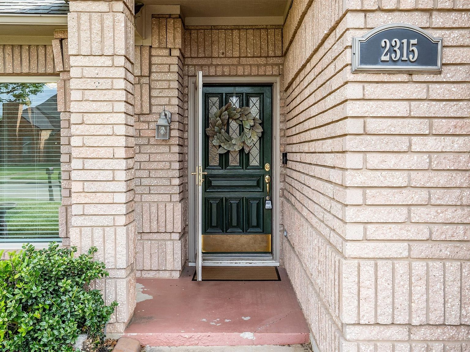 2315 Stone Glen Ln Carrollton, TX 75007 - Thumbnail 5