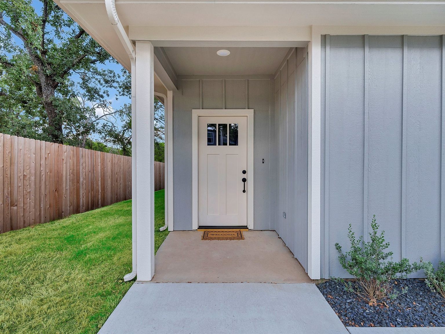 805 Branding Iron Trl Granbury, TX 76049 - Thumbnail 5