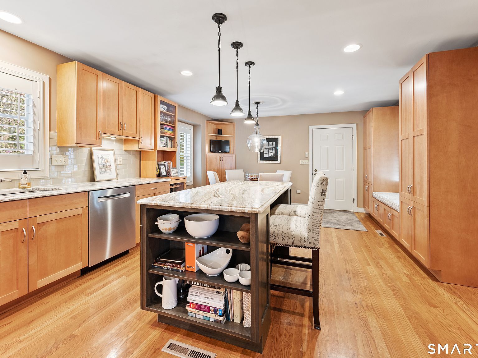 456 Castle Glenn Cheshire, CT 06410 - Thumbnail 5