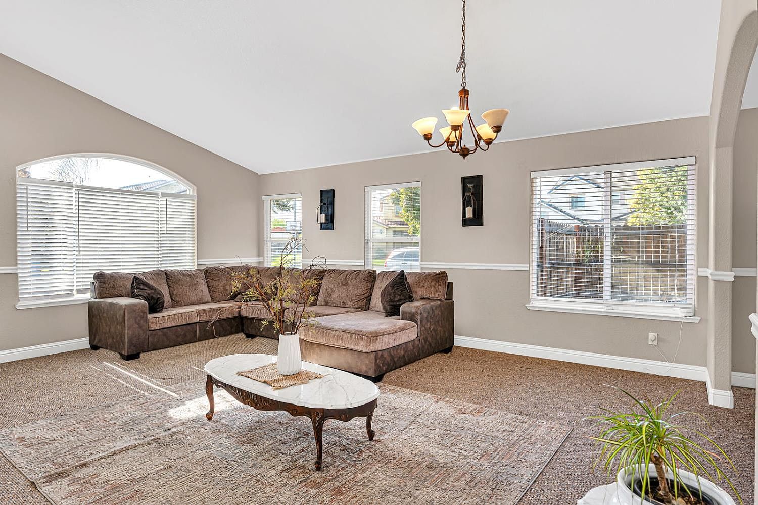 1406 San Rafael St Los Banos, CA 93635 - Thumbnail 5