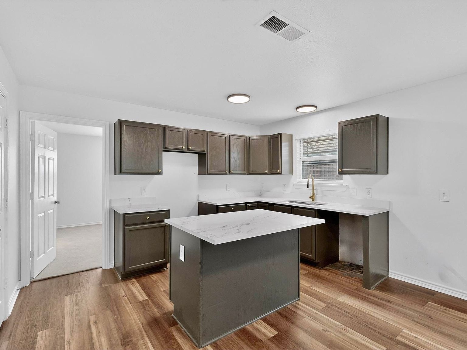 1306 Oak St McKinney, TX 75069 - Thumbnail 5