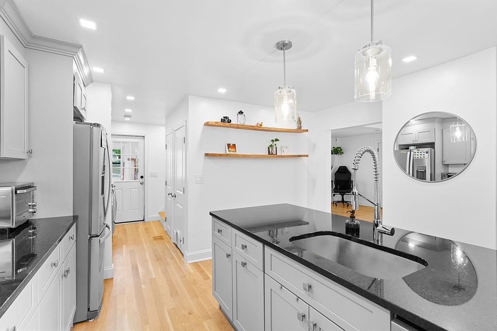 100 Ashland St Lynn, MA 01905 - Thumbnail 5