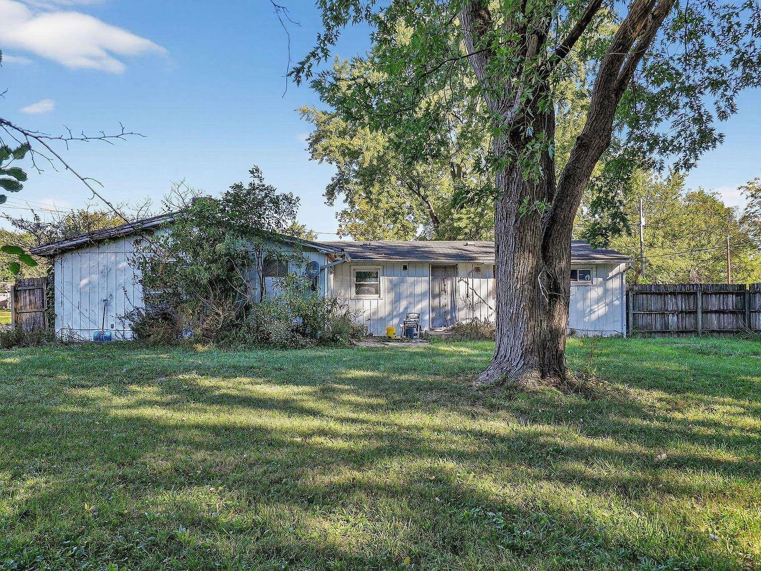 301 E Summitville St Summitville, IN 46070 - Thumbnail 5