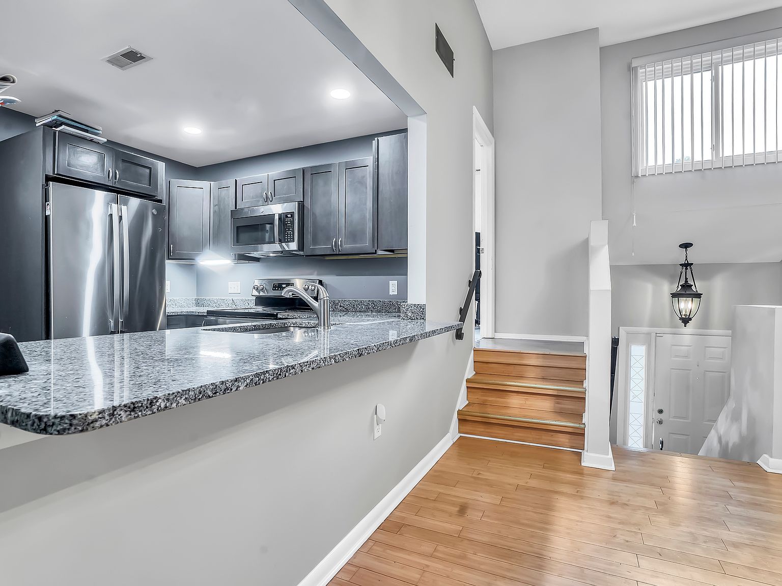 751 W Main St APT G Cheshire, CT 06410 - Thumbnail 5