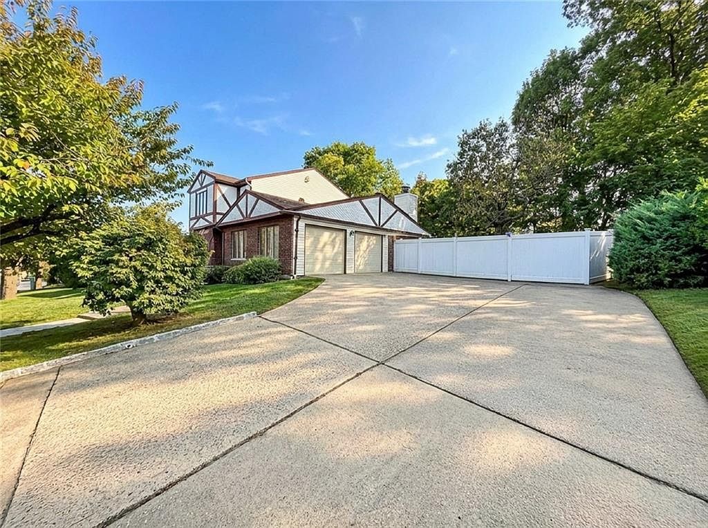 282 Boscombe Ave Staten Island, NY 10309 - Thumbnail 5