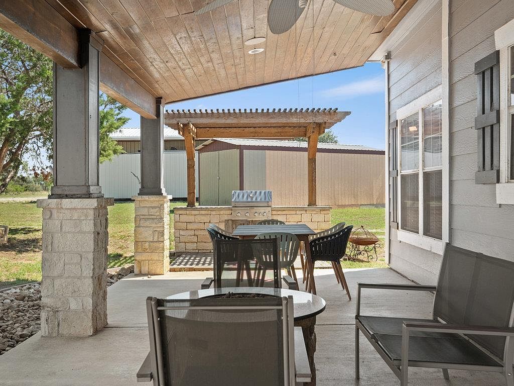 811 County Road 130 Burnet, TX 78611 - Thumbnail 5