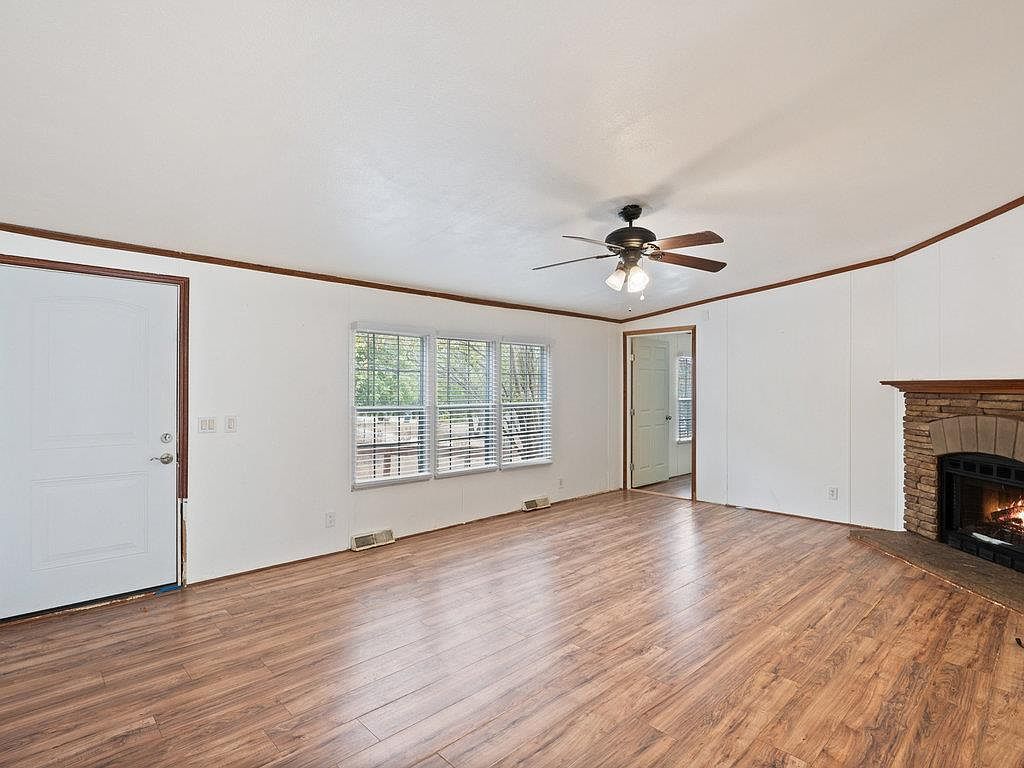 111 Greenslope Cv Bastrop, TX 78602 - Thumbnail 5