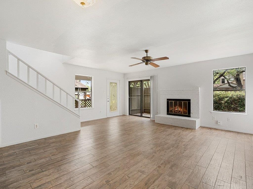 7825 Beauregard Cir APT 4 Austin, TX 78745 - Thumbnail 5