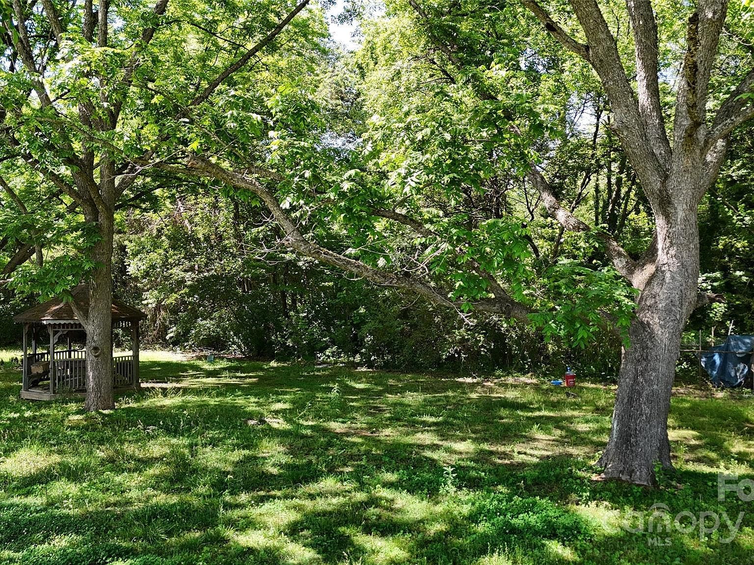 2645 Kool Park Rd NE Hickory, NC 28601 - Thumbnail 5