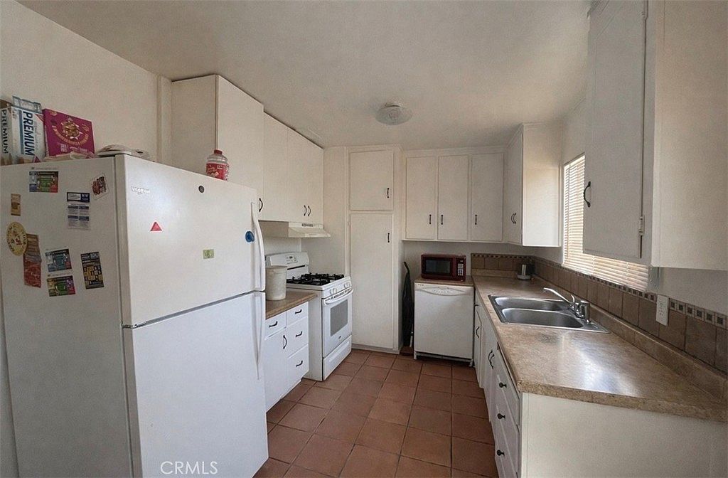 34217 Woods Ave Barstow, CA 92311 - Thumbnail 5