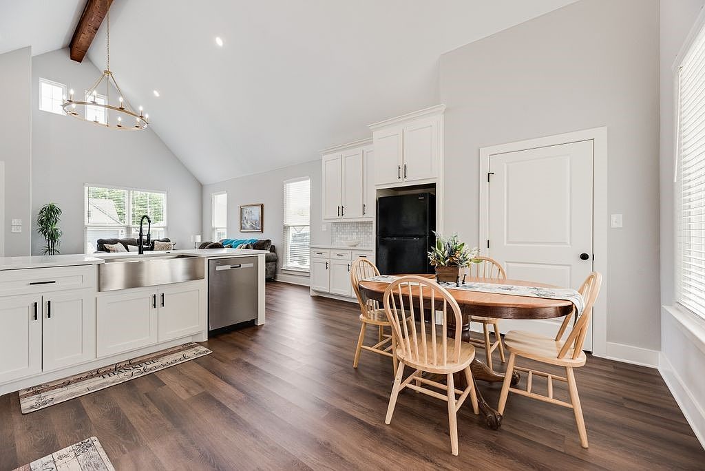 109 Vaughn Meadows Dr Tom Bean, TX 75489 - Thumbnail 5