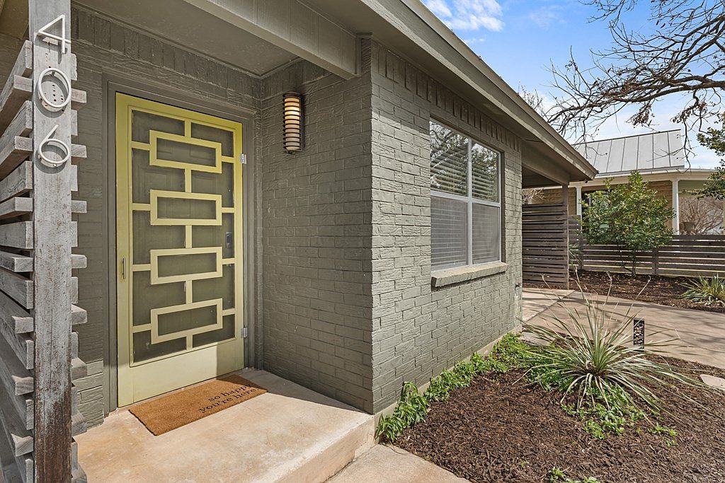 406 E College St Fredericksburg, TX 78624 - Thumbnail 5