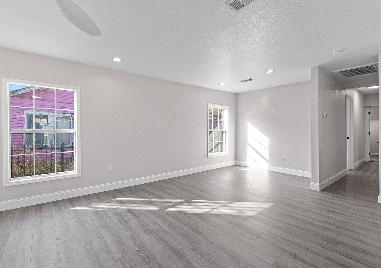 2435 Sharon St Dallas, TX 75211 - Thumbnail 5