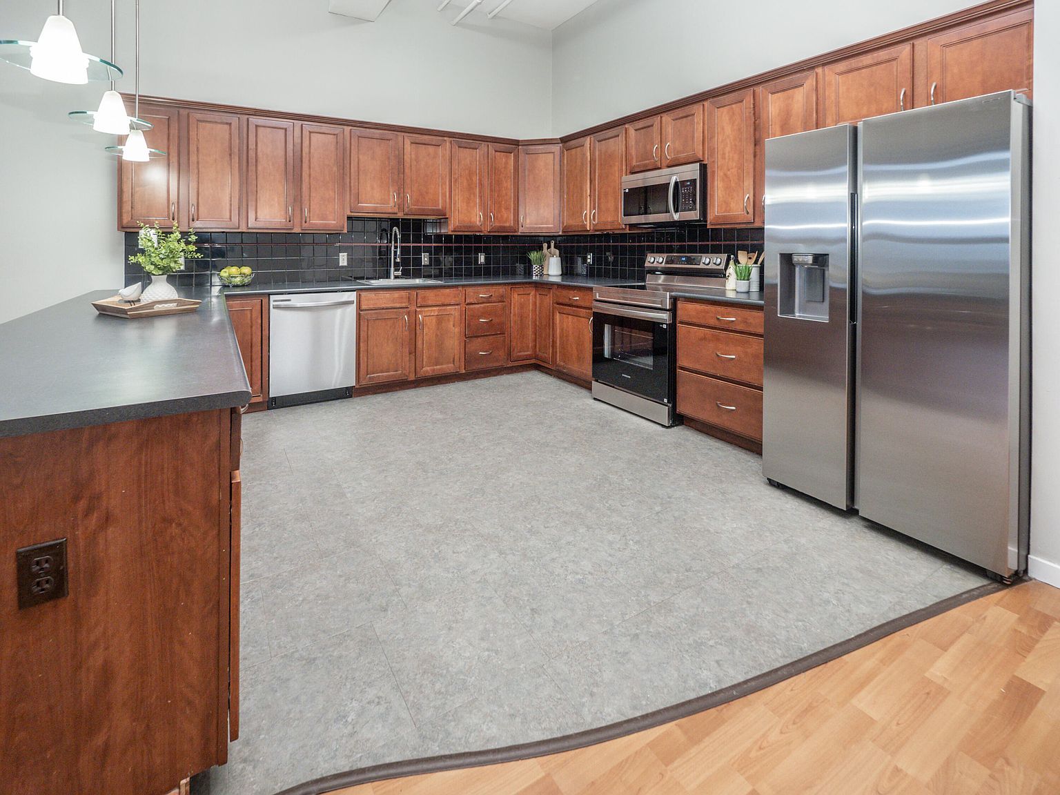 125 S Kalamazoo Mall APT 508 Kalamazoo, MI 49007 - Thumbnail 5