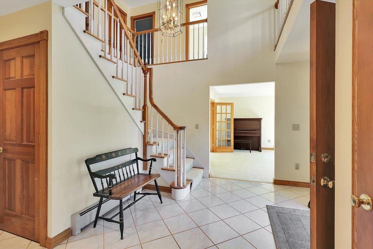 118 Stirling Pl Burlington, VT 05408 - Thumbnail 5