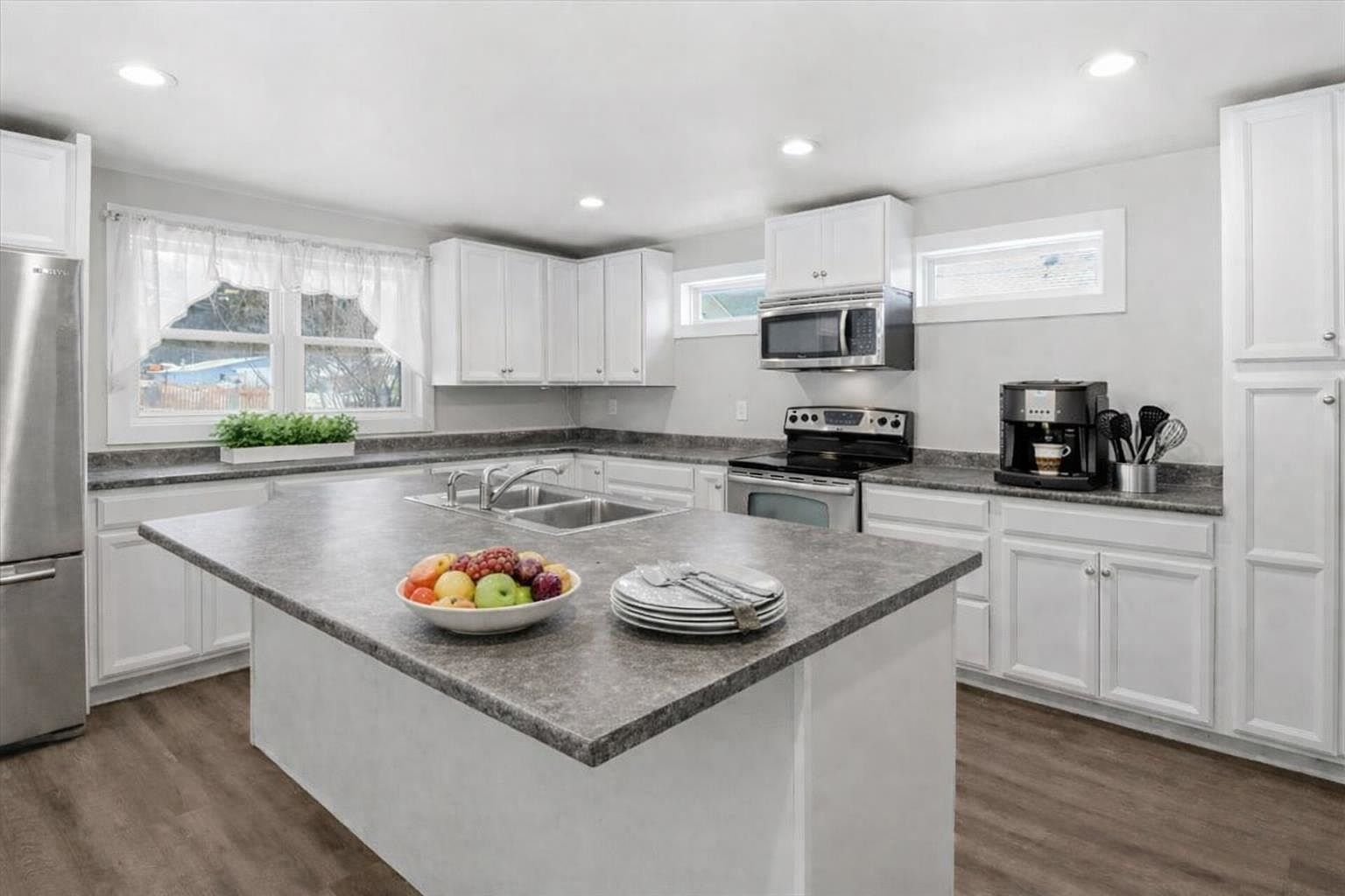 2 Farwell St Barre, VT 05641 - Thumbnail 5