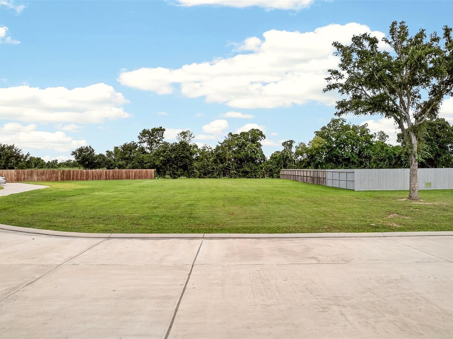3158 W Tower Cir Santa Fe, TX 77517 - Thumbnail 5