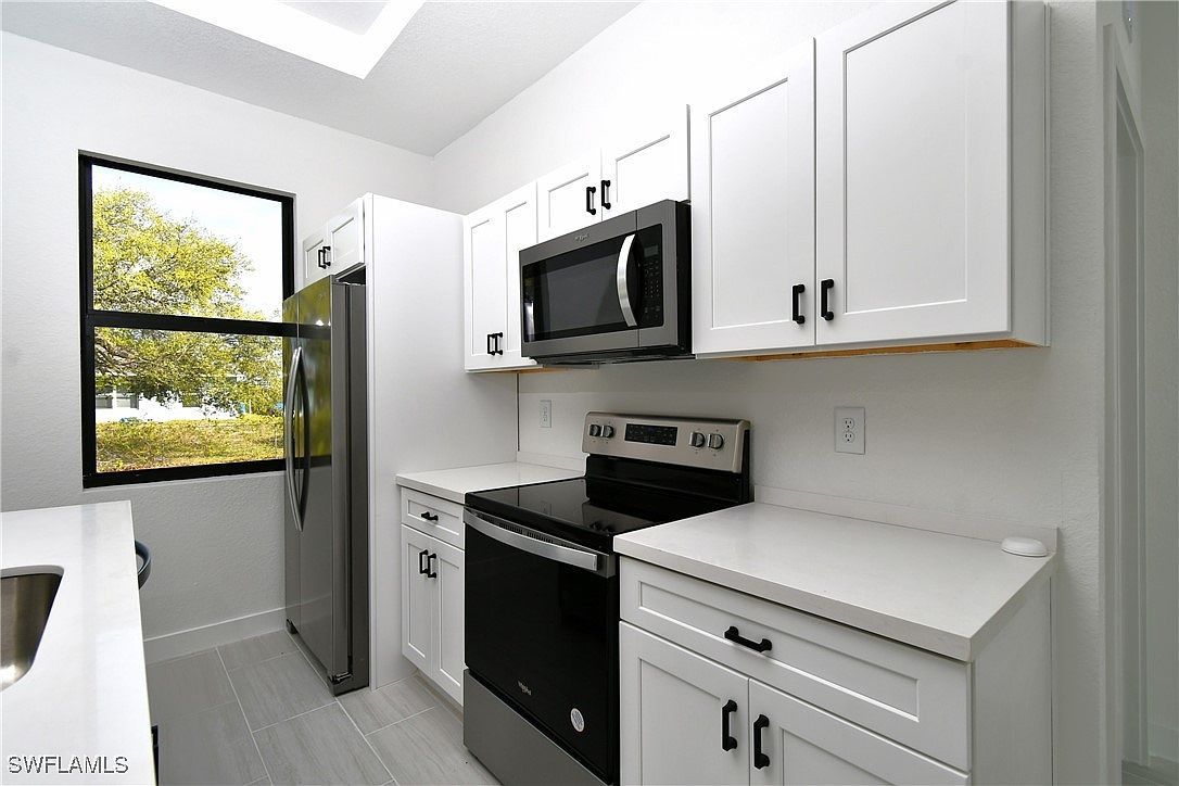 2601 63rd St W Lehigh Acres, FL 33971 - Thumbnail 5