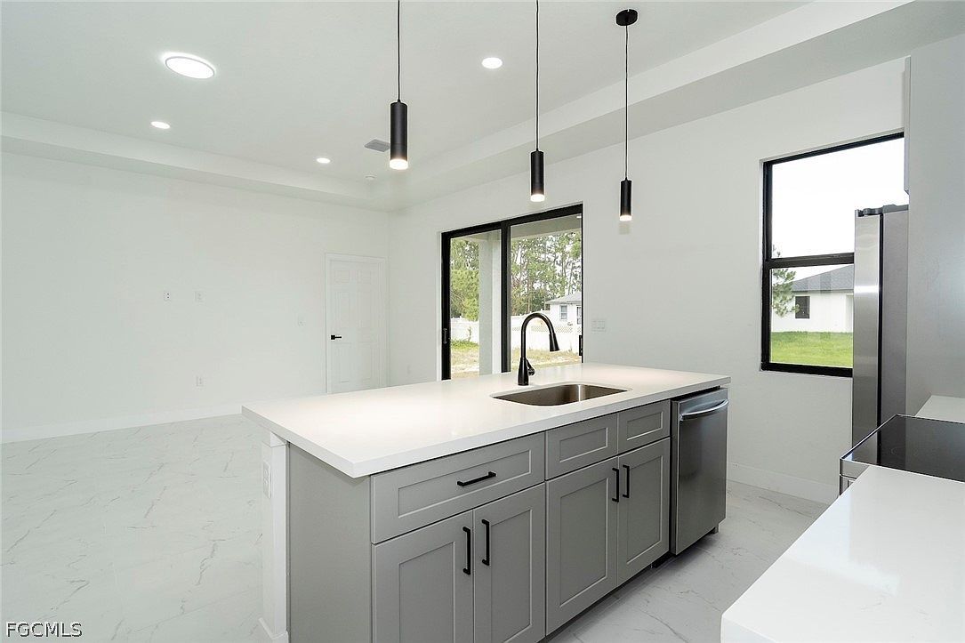 2907 Colin Ave S Lehigh Acres, FL 33976 - Thumbnail 5