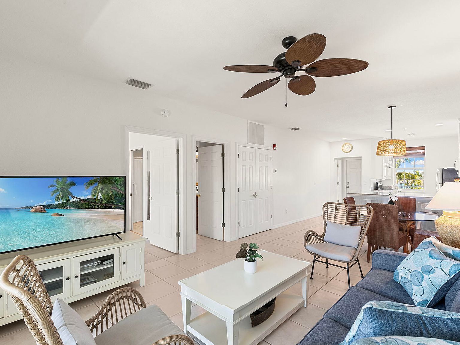 140 Palm St #413 Marco Island, FL 34145 - Thumbnail 5