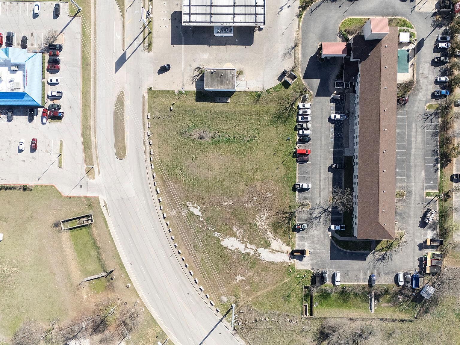 1990 N Interstate Highway 35 Round Rock, TX 78681 - Thumbnail 5