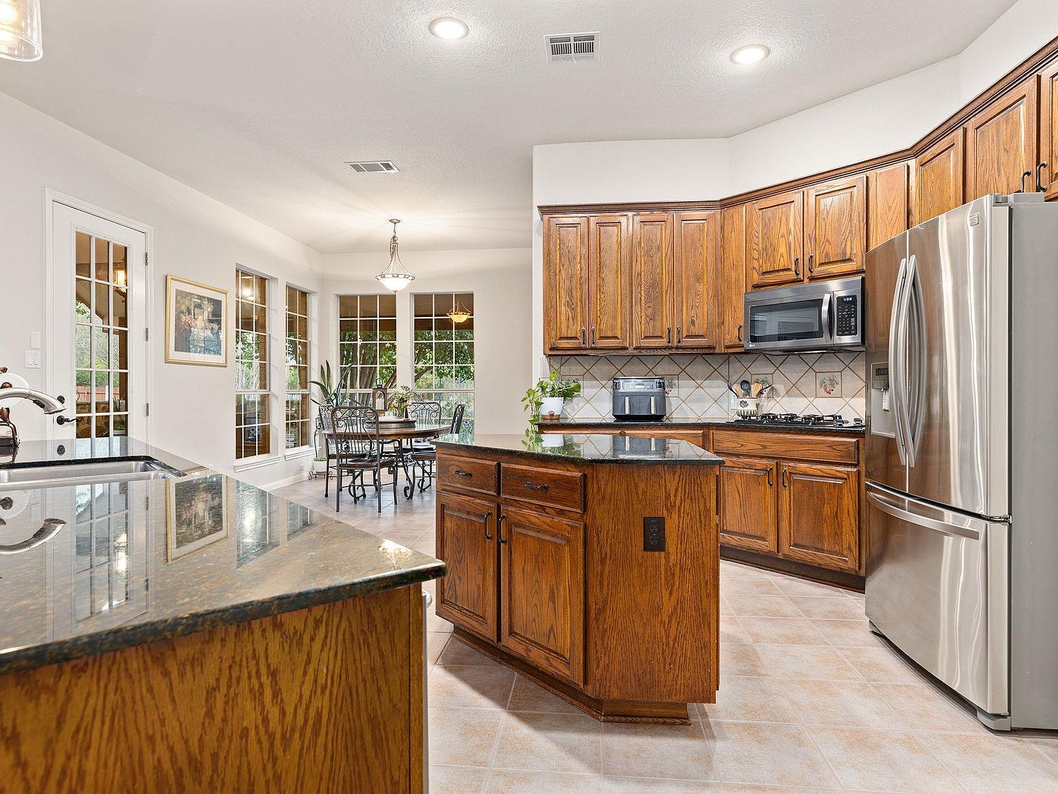 908 Golden Bear Cv Round Rock, TX 78664 - Thumbnail 5