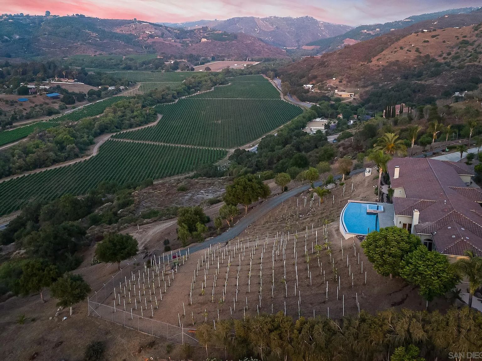 30330 Via Maria Elena Bonsall, CA 92003 - Thumbnail 5