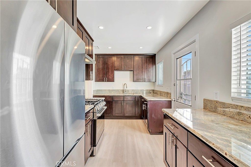 145 S Woods Ave Los Angeles, CA 90022 - Thumbnail 5