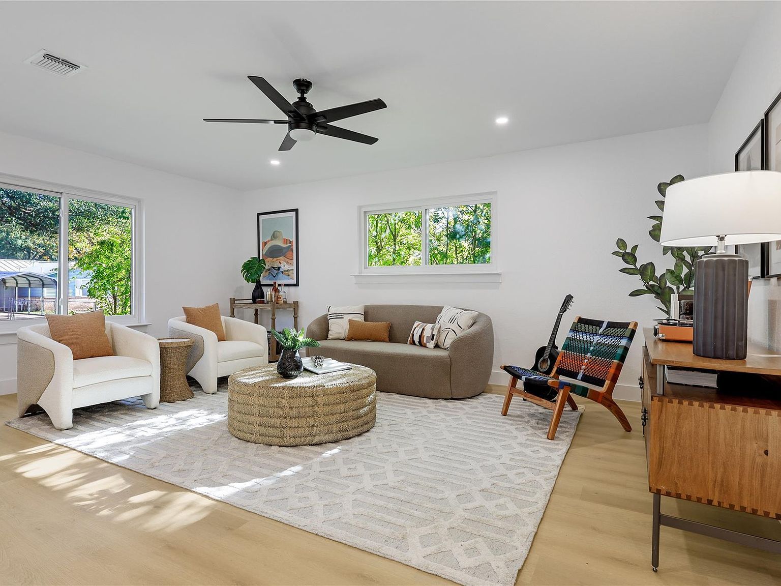 813 Cardiff Dr Austin, TX 78745 - Thumbnail 5