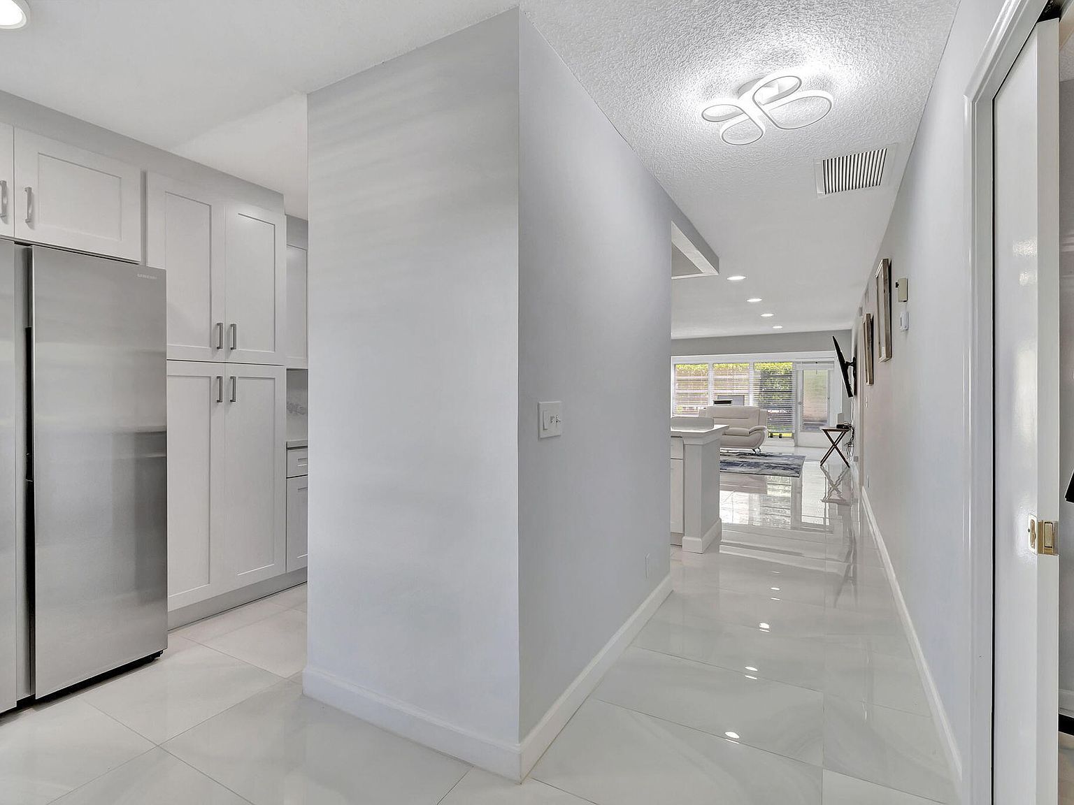 2510 Black Olive Blvd APT 104 Delray Beach, FL 33445 - Thumbnail 5