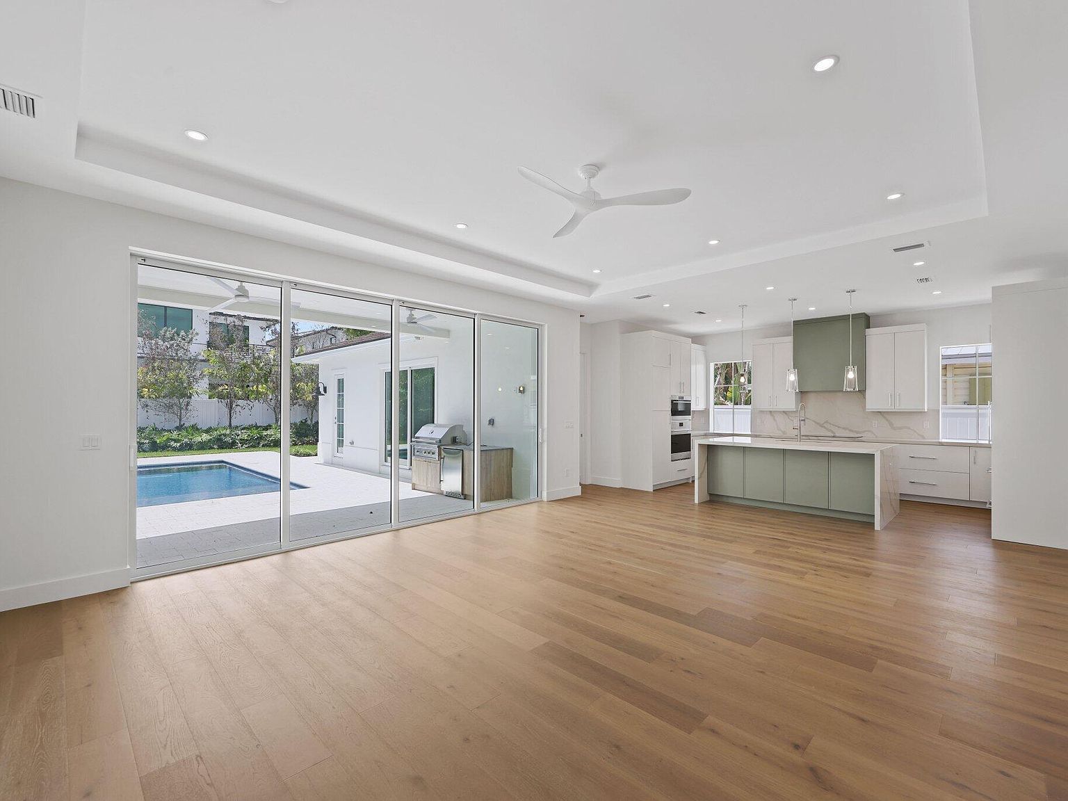 234 NE 12th St Delray Beach, FL 33444 - Thumbnail 5