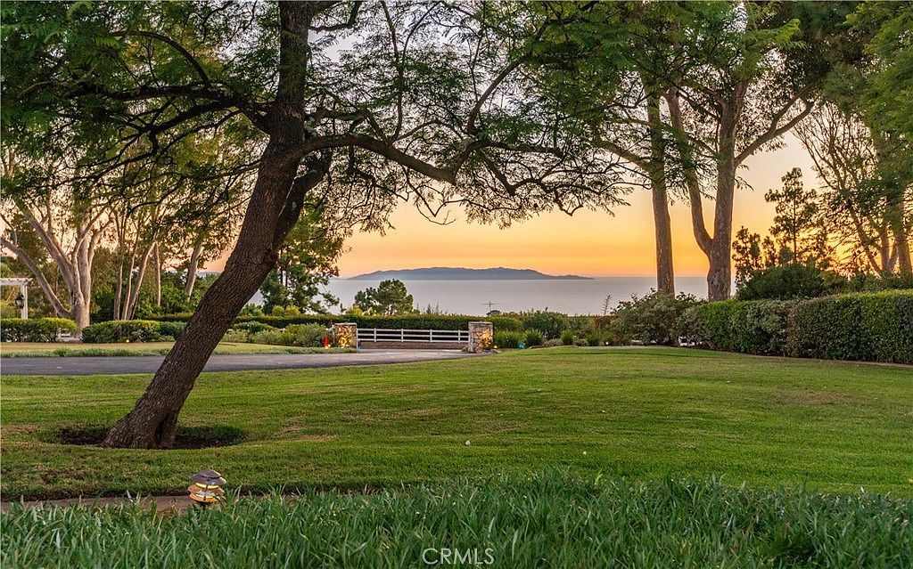 34 Crest Rd E Rolling Hills, CA 90274 - Thumbnail 5