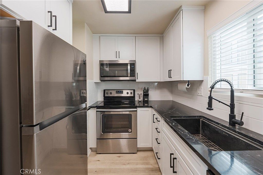 1108 Camino Real APT 407 Redondo Beach, CA 90277 - Thumbnail 5