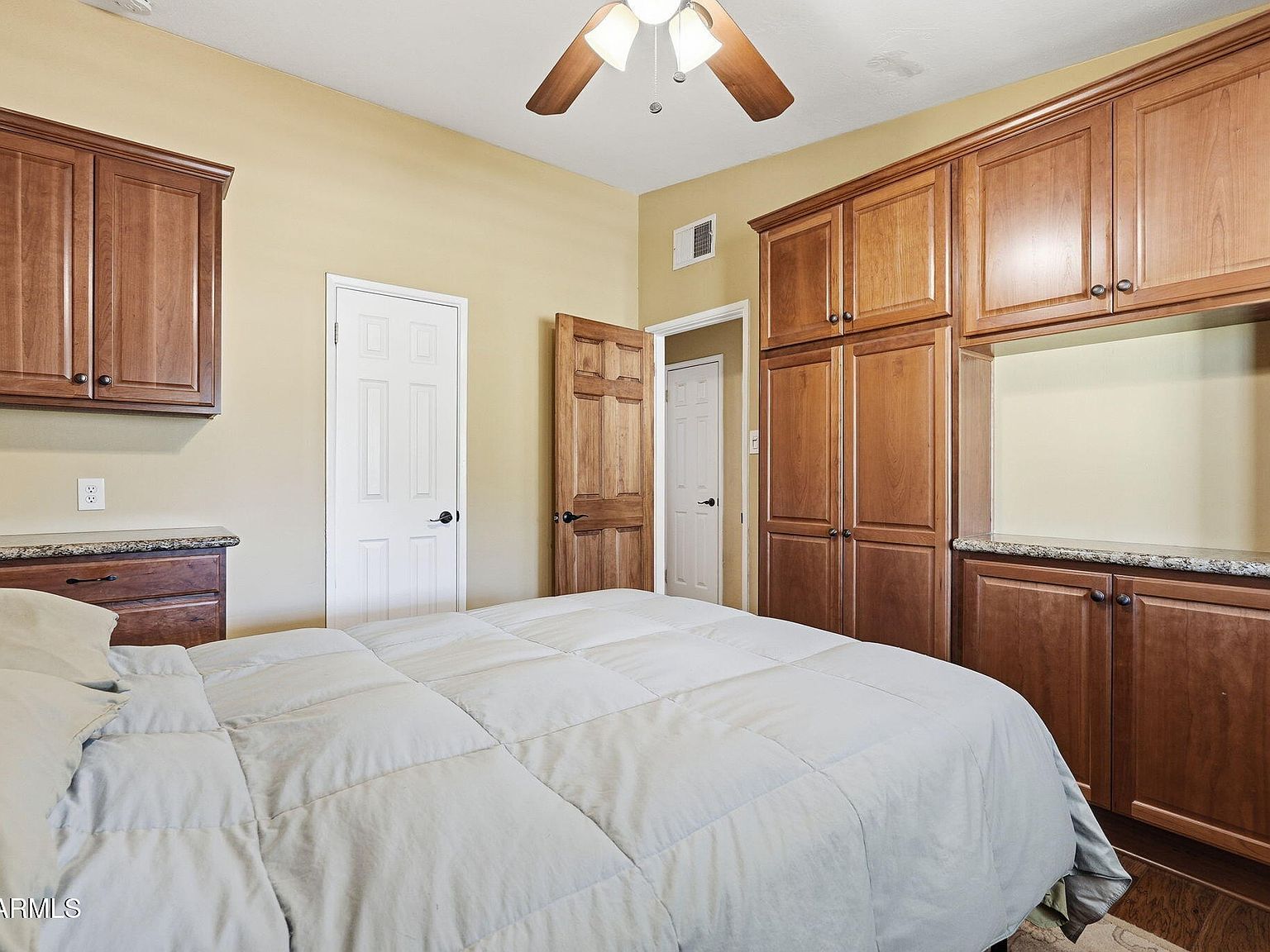 2021 E Howe Ave Tempe, AZ 85281 - Thumbnail 5