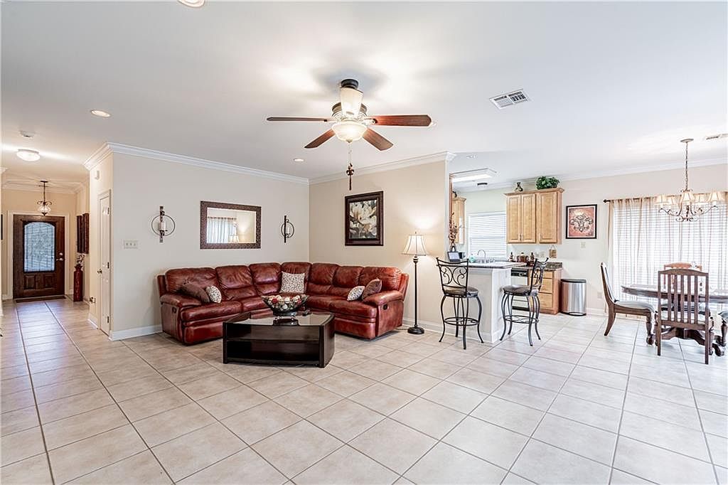 1326 Prentiss Ave New Orleans, LA 70122 - Thumbnail 5