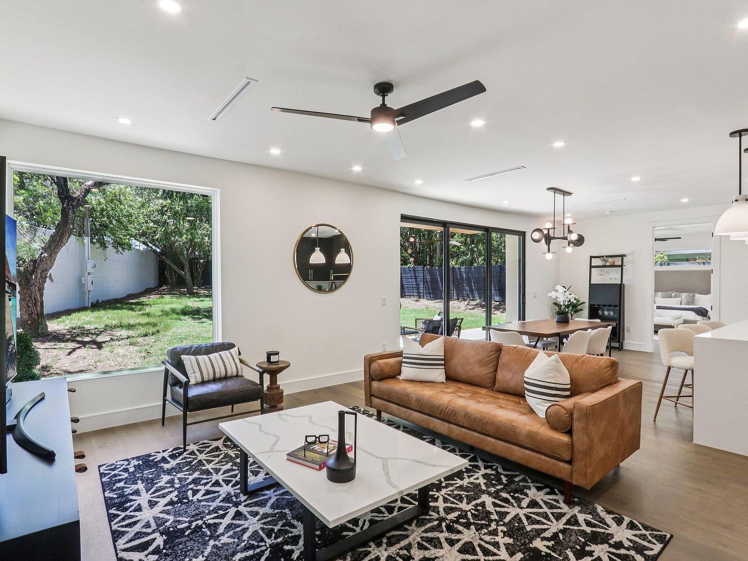 5700 Louise Ln Austin, TX 78757 - Thumbnail 5