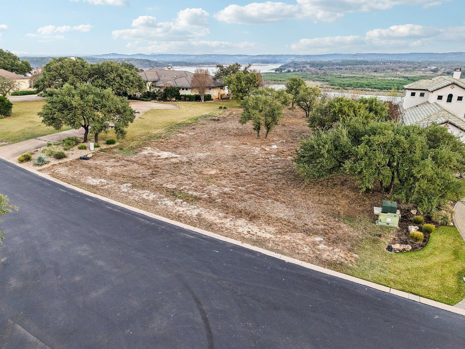 26710 Founders Pl Spicewood, TX 78669 - Thumbnail 5