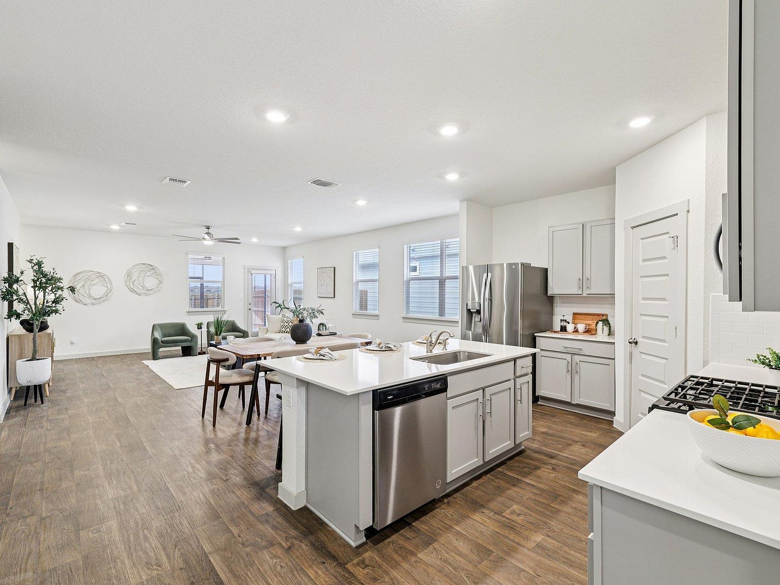 211 Big Sandy Creek Dr Hutto, TX 78634 - Thumbnail 5