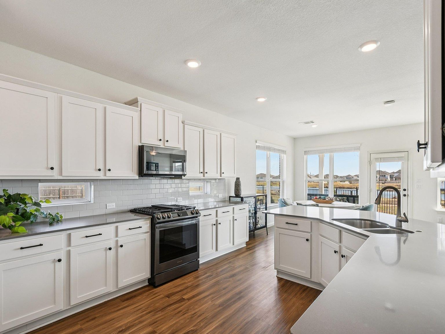 208 Locklin Dr Liberty Hill, TX 78642 - Thumbnail 5