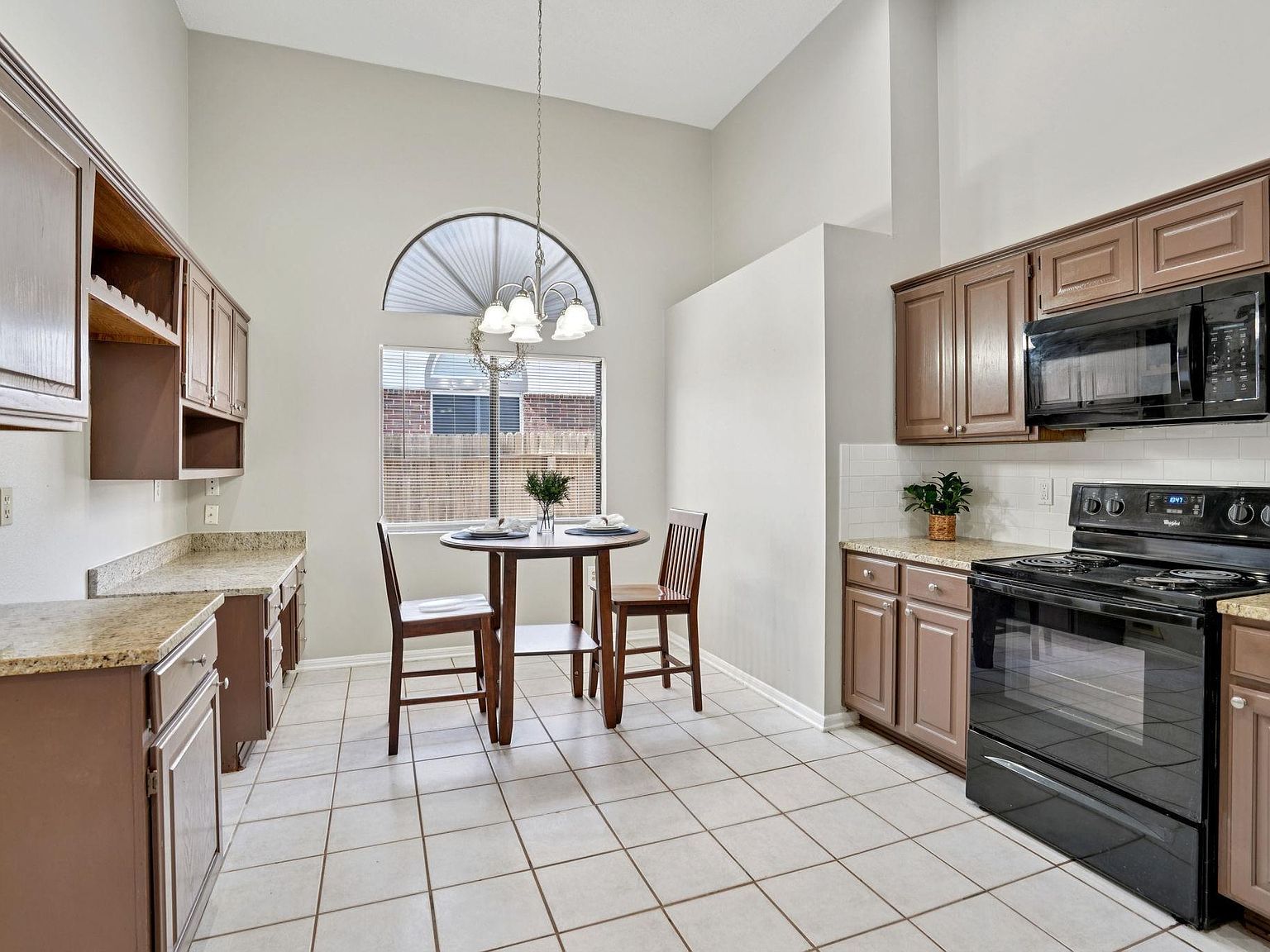 305 Hornbean Ln Cibolo, TX 78108 - Thumbnail 5