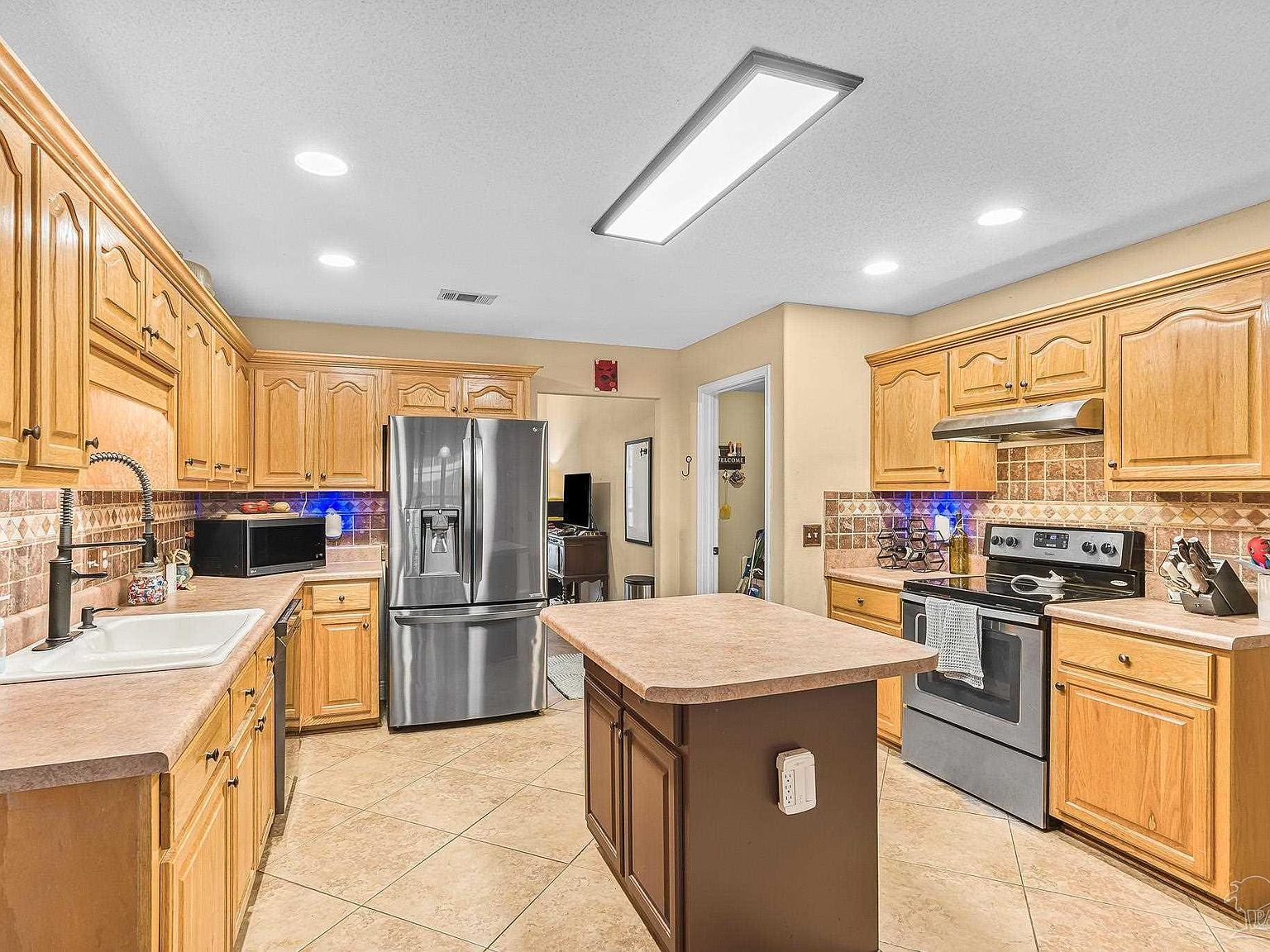 1089 Yellowstone Pass Cantonment, FL 32533 - Thumbnail 5