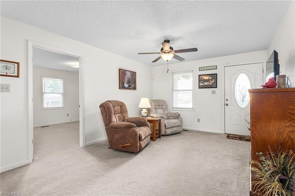 610 Larry Ave Graham, NC 27253 - Thumbnail 5